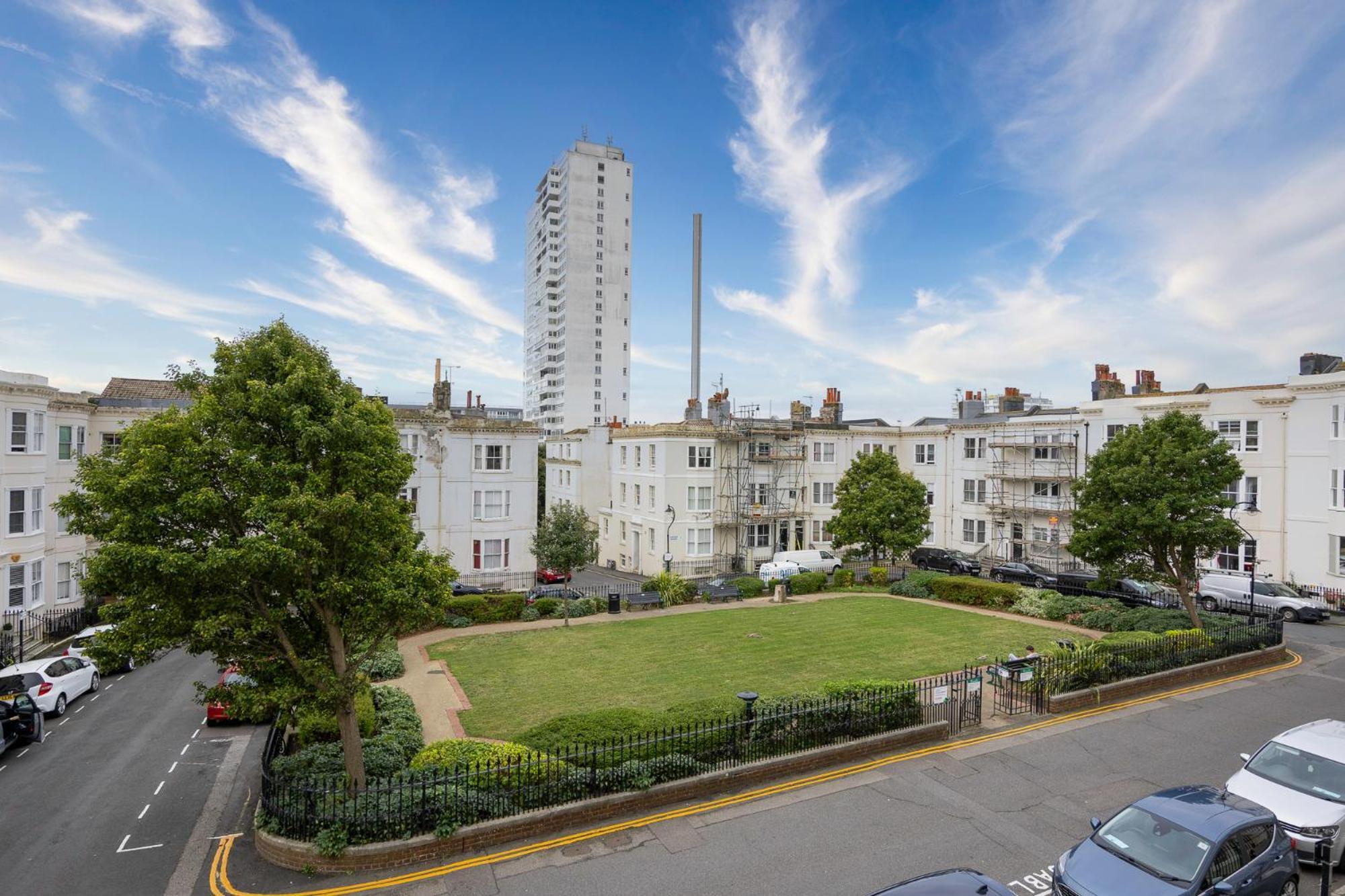 2 Bedroom Flat - With King Sized Beds, Netflix And Sky - Perfect For Contractors, Vacation Guests Or Those Relocating Appartamento *
